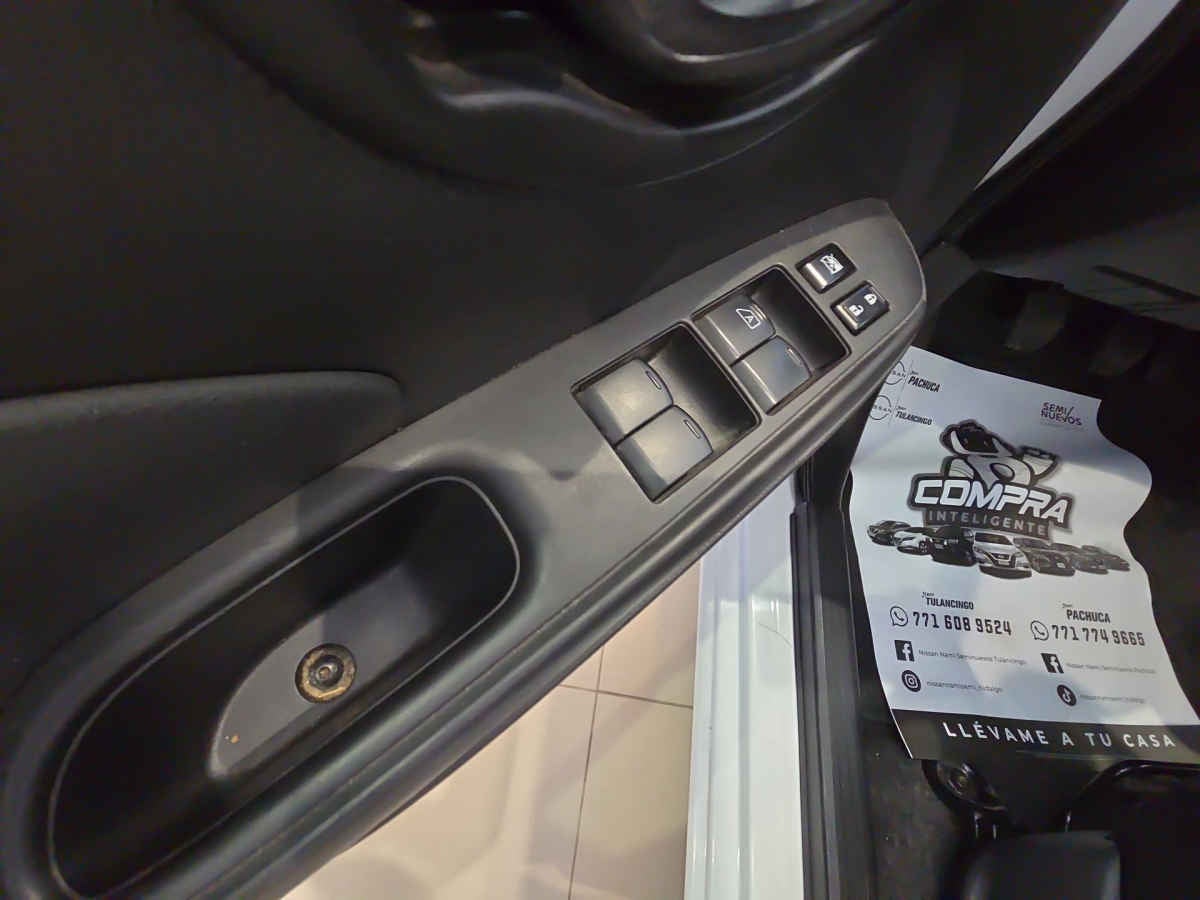 2023 Nissan V-Drive 4p L4/1.6 Man Audio