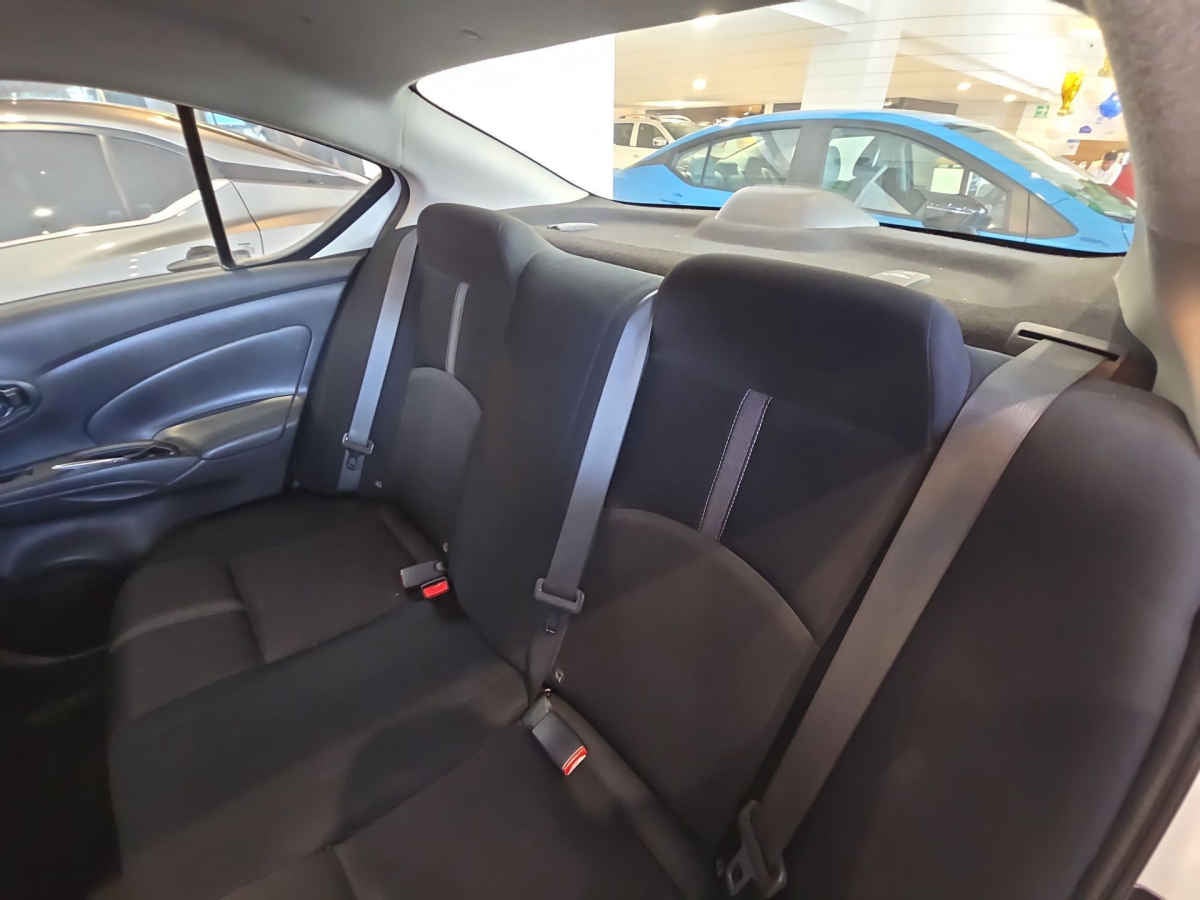 2023 Nissan V-Drive 4p L4/1.6 Man Audio