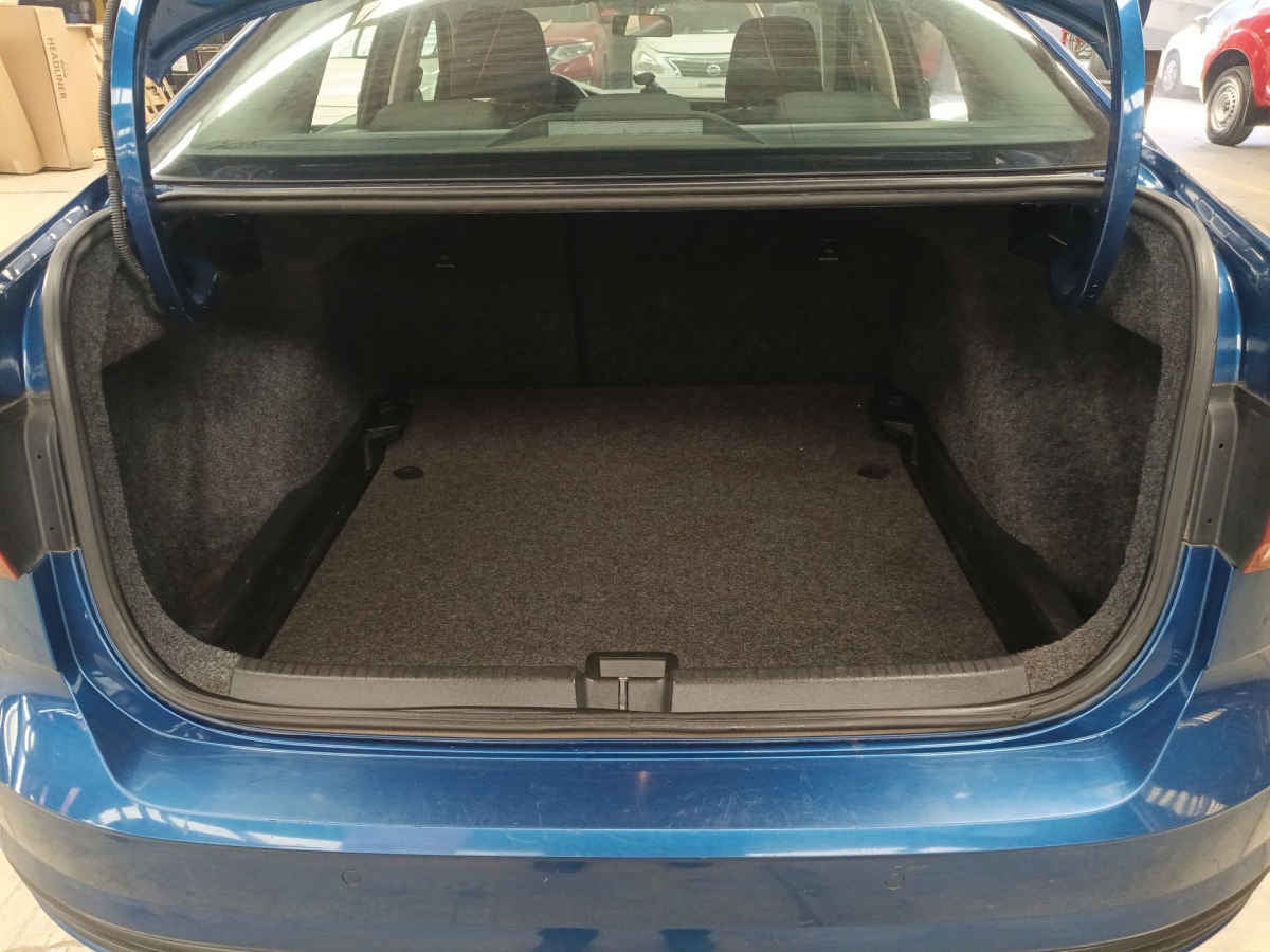 2021 Volkswagen Virtus 4p L4/1.6 Aut