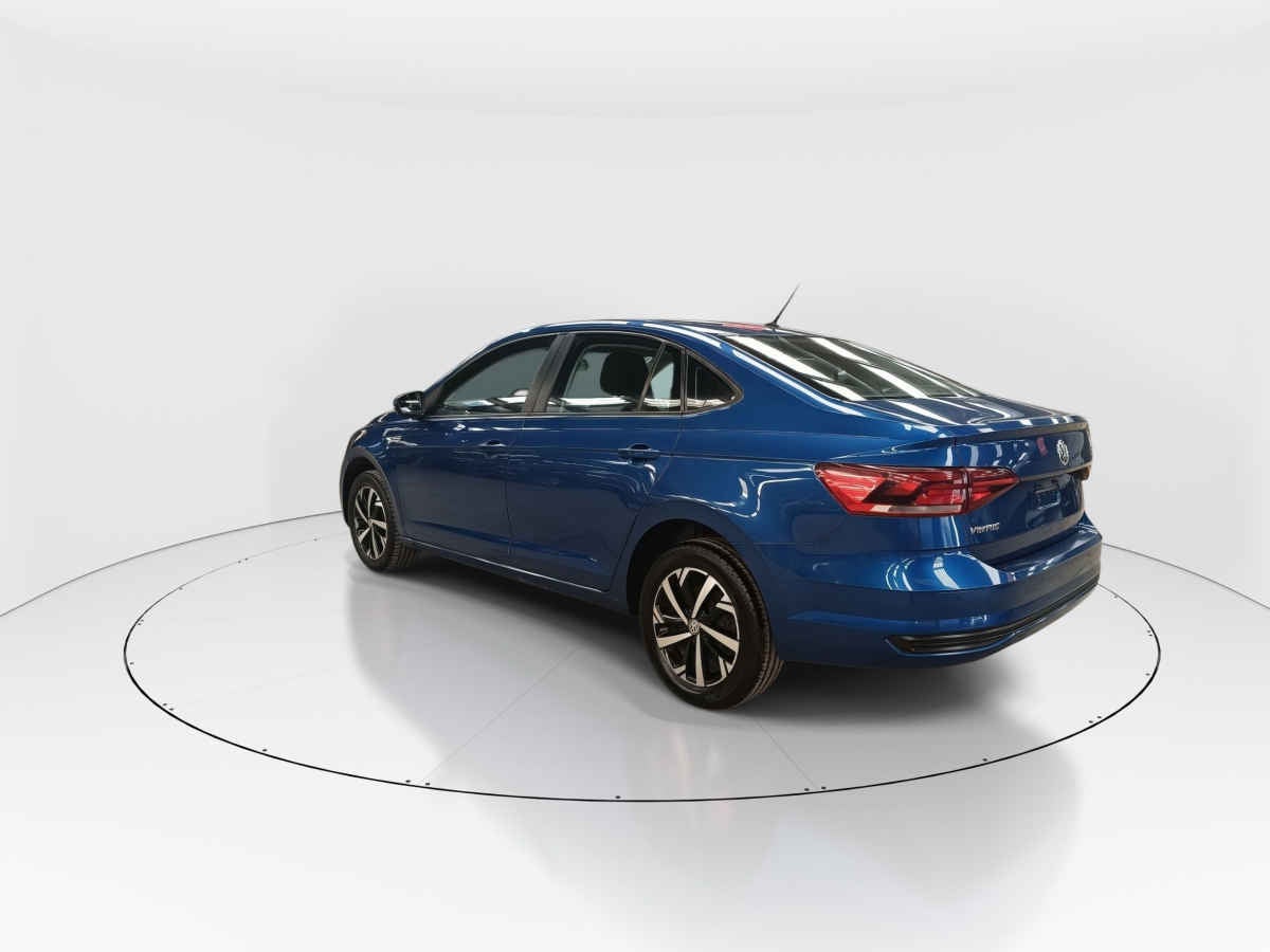 2021 Volkswagen Virtus 4p L4/1.6 Aut